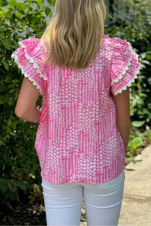 Well Tailored Blouse with a Graceful Silhouette