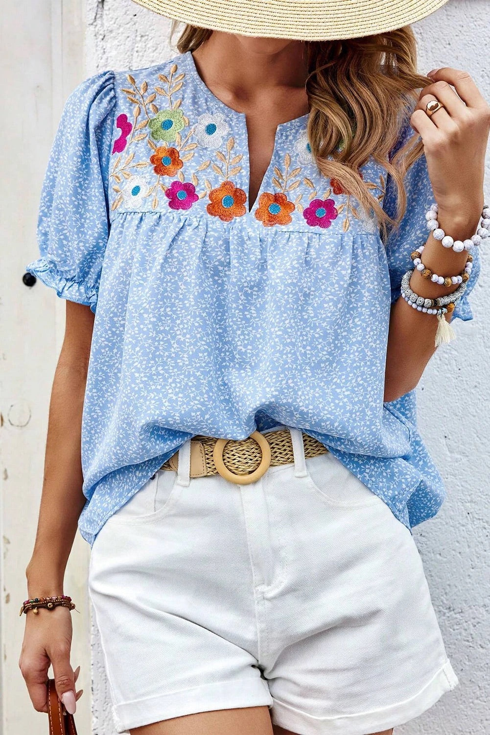 Sophisticated Blouse with a Clean Classic Look