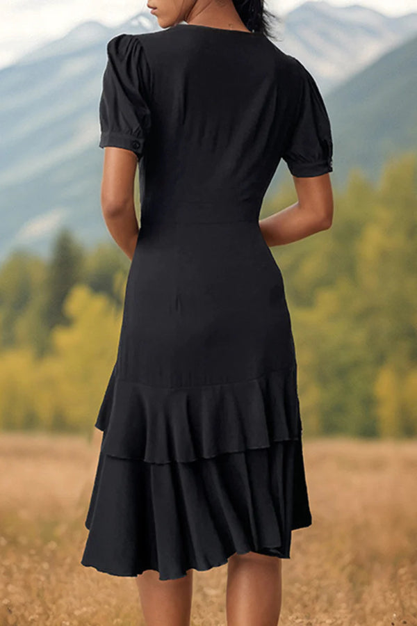 Beautifully Finished Dress in a Timeless Design