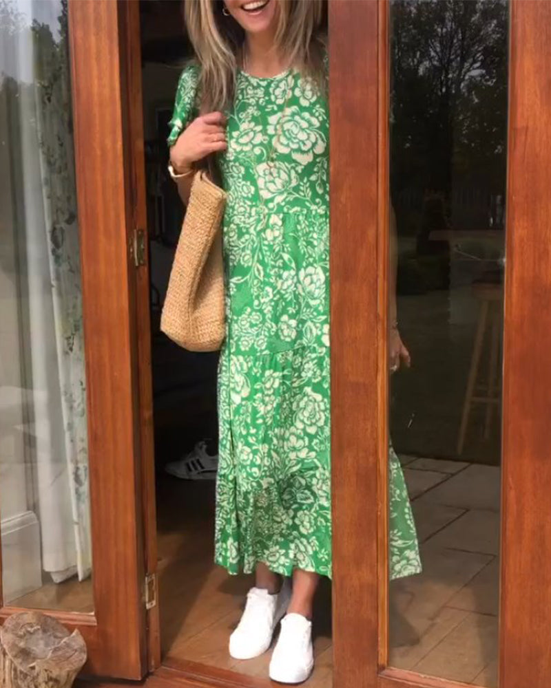 Effortlessly Elegant Dress with a Timeless Design