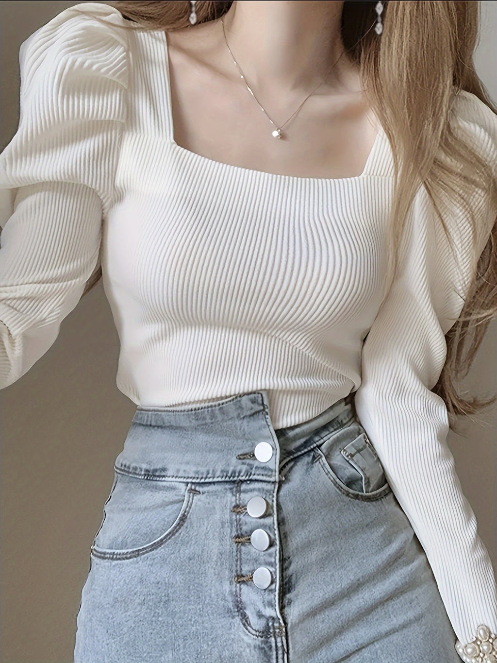 Beautifully Crafted T-Shirt in a Classic Style