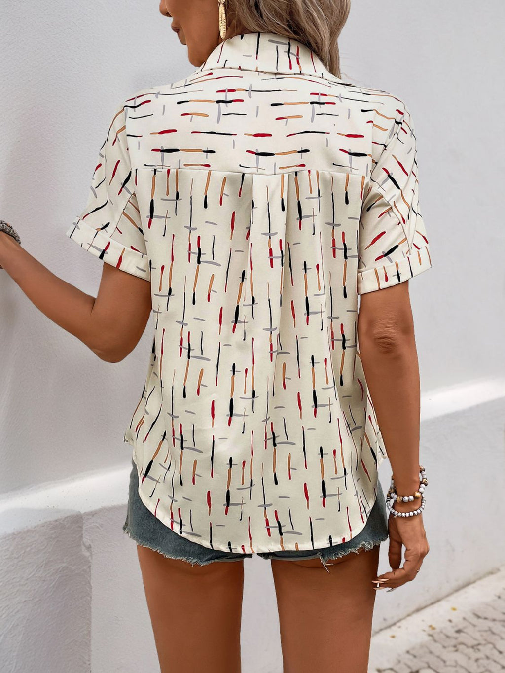 Beautifully Crafted Shirt in a Classic Style