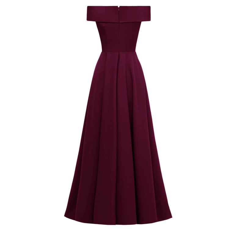 Well Tailored Dress with a Graceful Silhouette