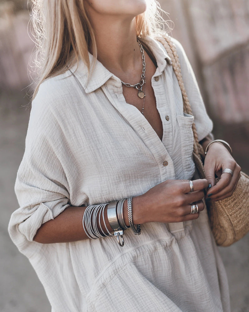 Beautifully Finished Dress in a Timeless Design