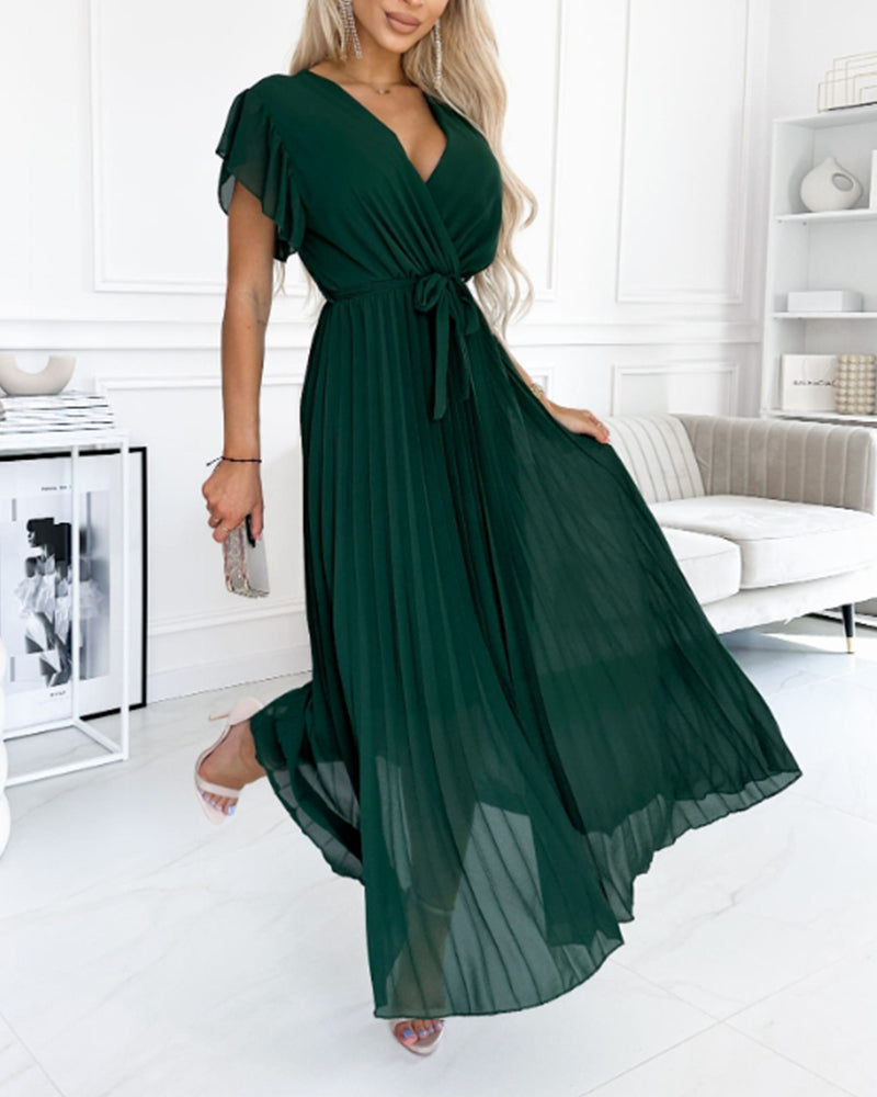 Gracefully Styled Dress for Any Occasion