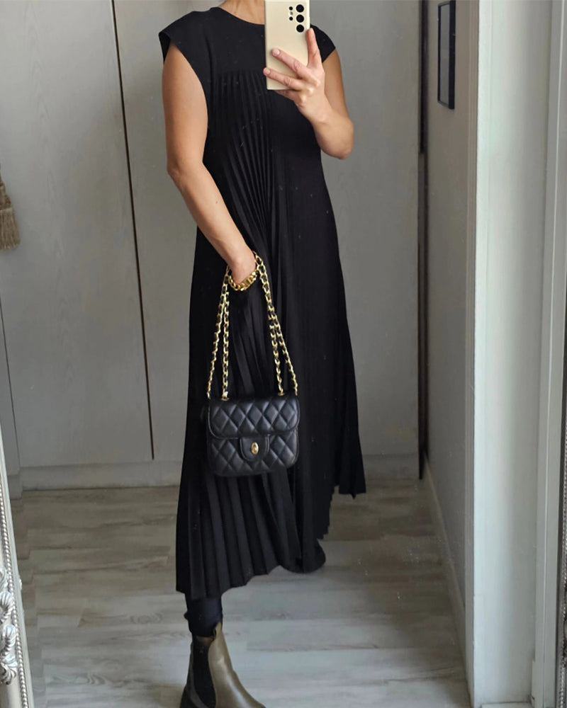 Polished Dress with an Effortless Classic Look