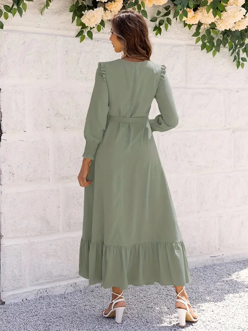 Polished Dress with an Effortless Classic Look