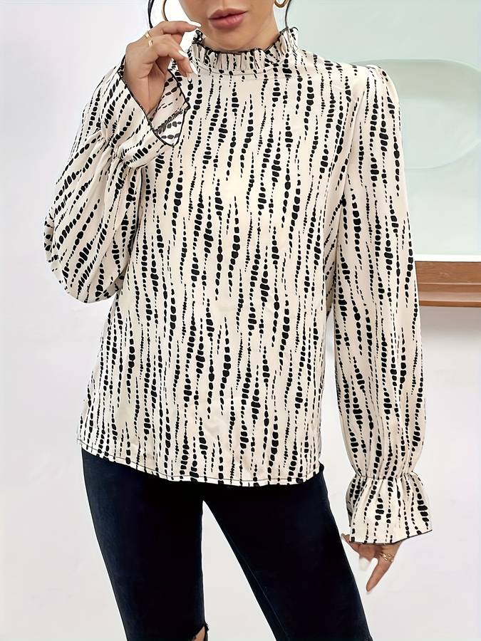 Beautifully Finished Blouse in a Timeless Design