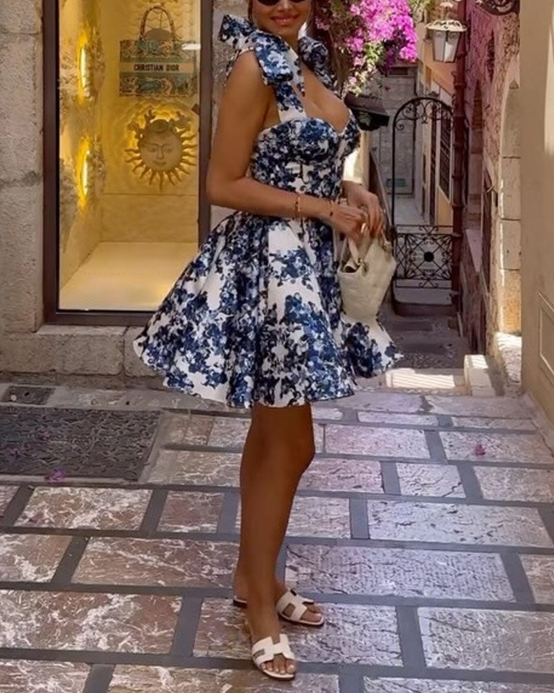 Gracefully Styled Dress for Any Occasion