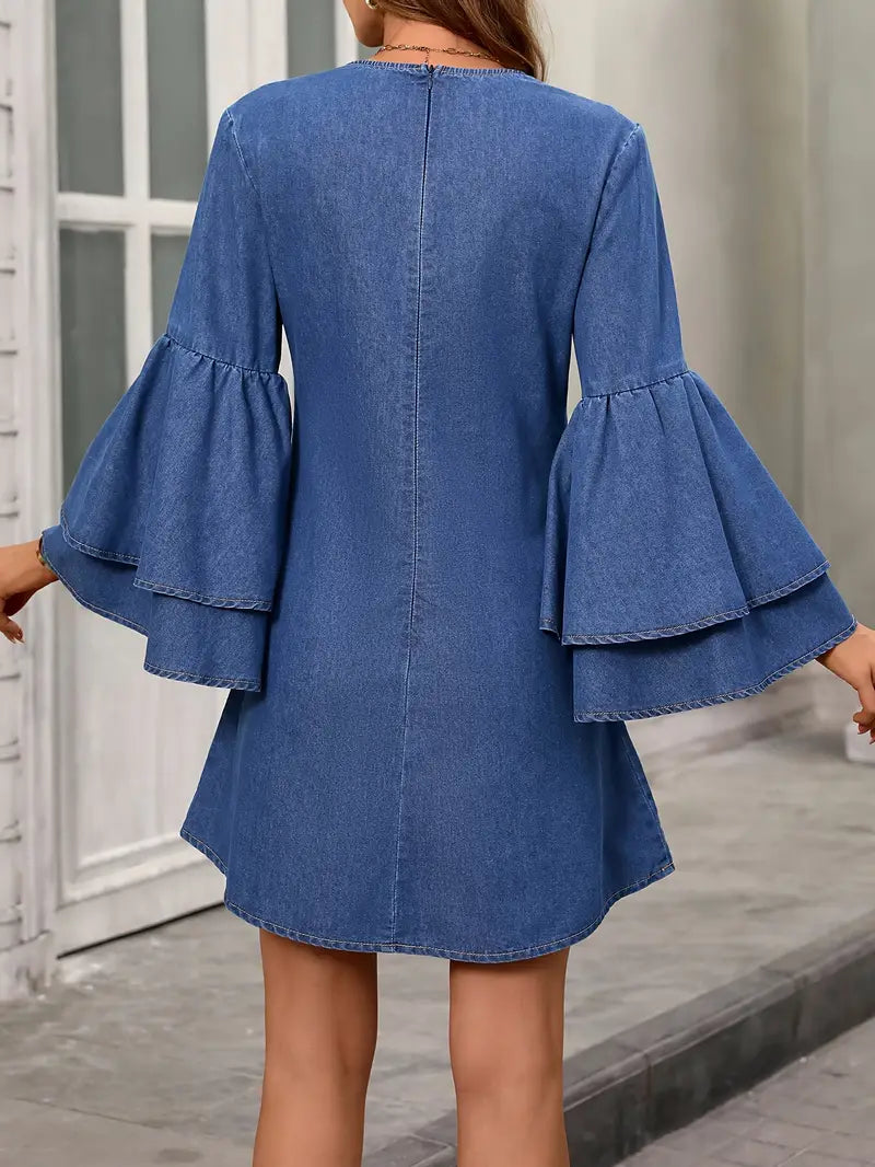 Gracefully Styled Dress for Any Occasion