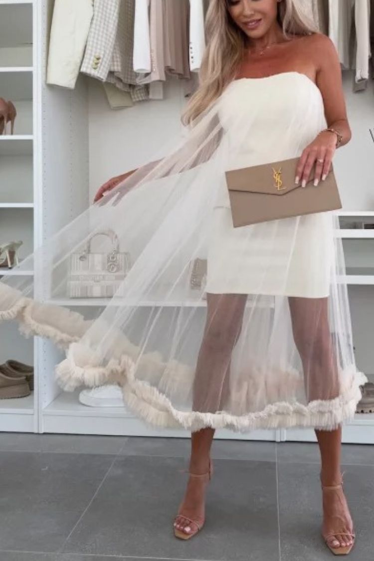 Gracefully Styled Dress for Any Occasion