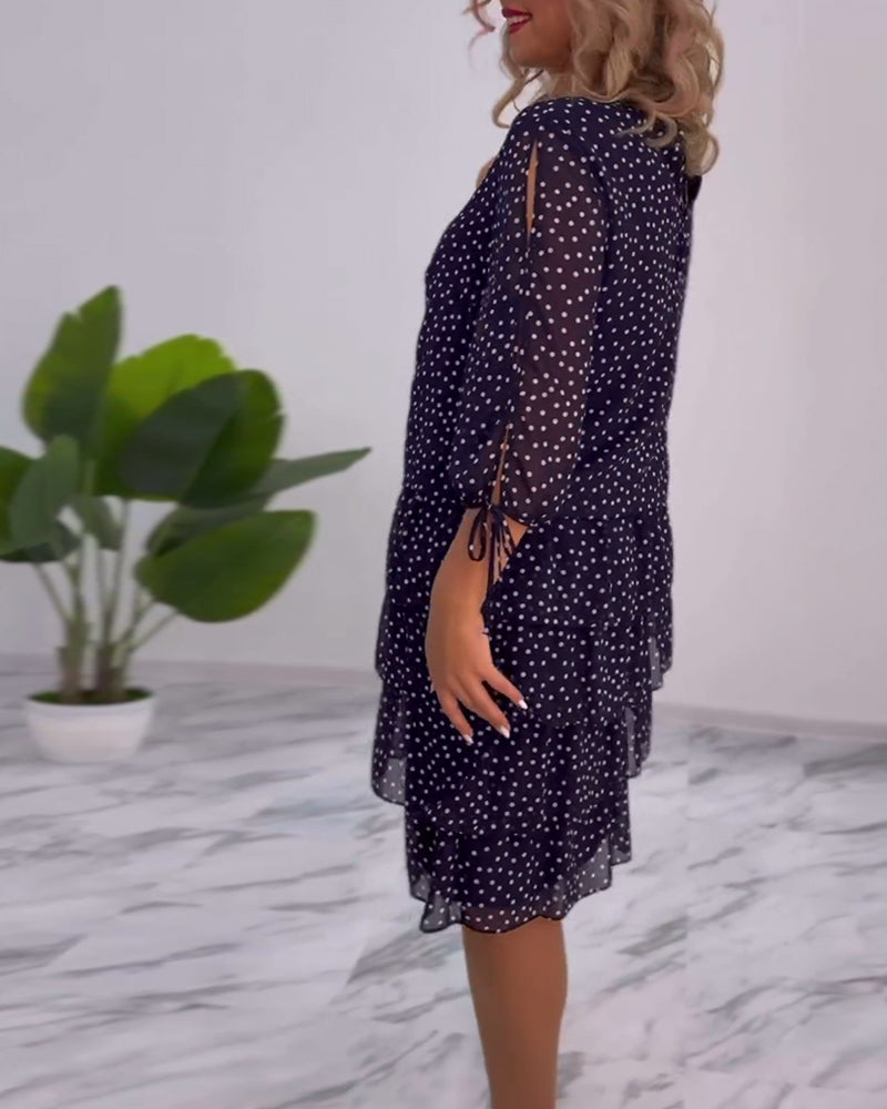 Classic Vintage Dress with a Flattering Fit