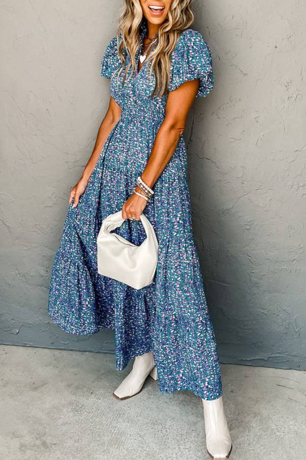 Classic Vintage Dress with a Flattering Fit