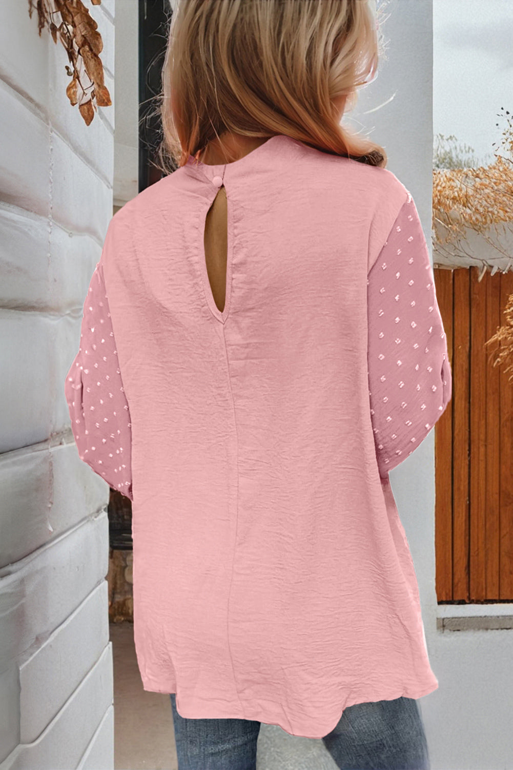 Well Tailored Blouse with a Graceful Silhouette