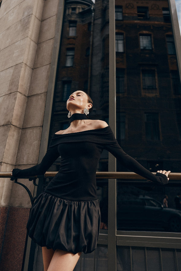 Effortlessly Elegant Dress with a Timeless Design