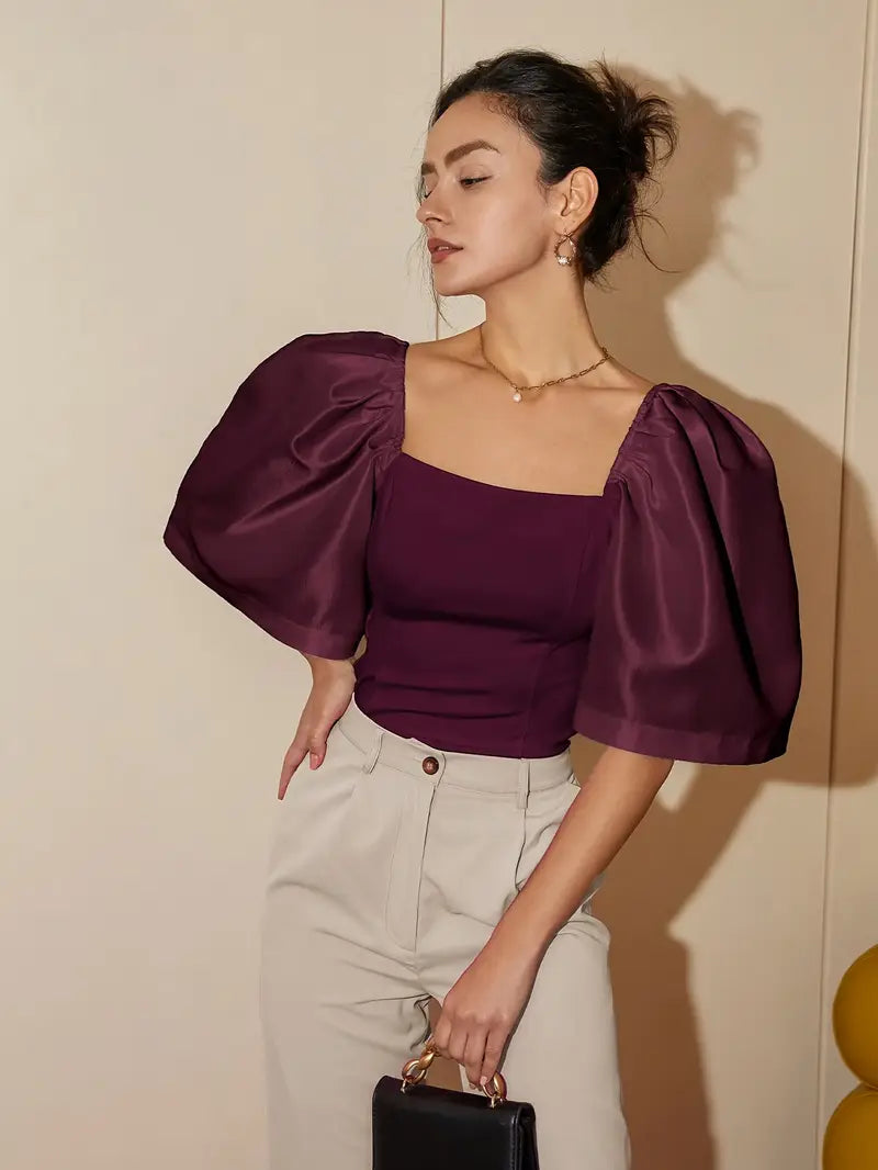 Well Tailored Blouse with a Graceful Silhouette