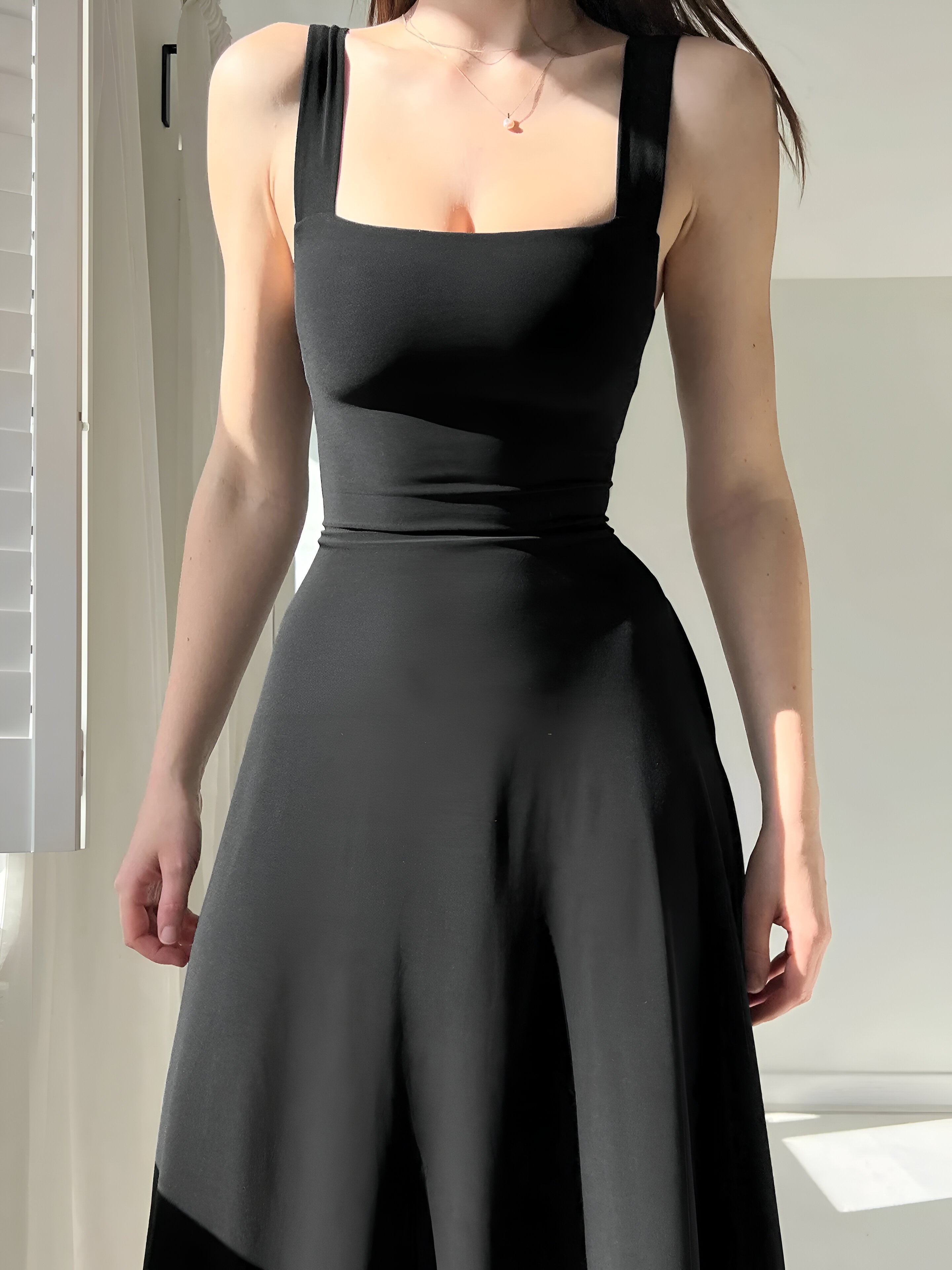 Polished Dress with an Effortless Classic Look