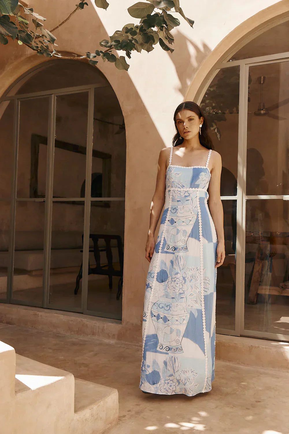 Gracefully Styled Dress for Any Occasion