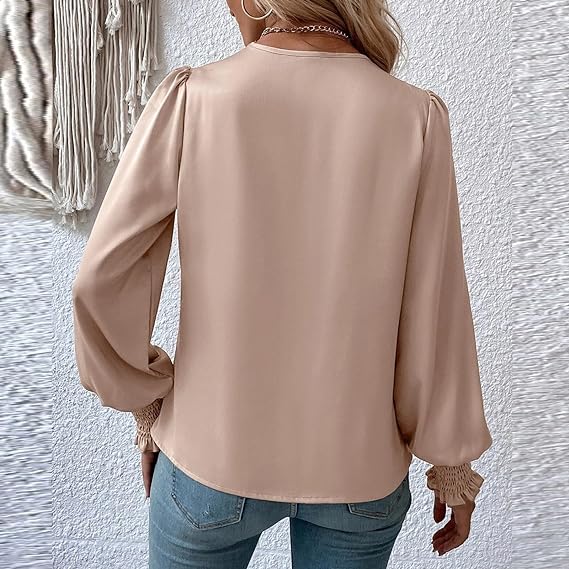 Polished Blouse with an Effortless Classic Look