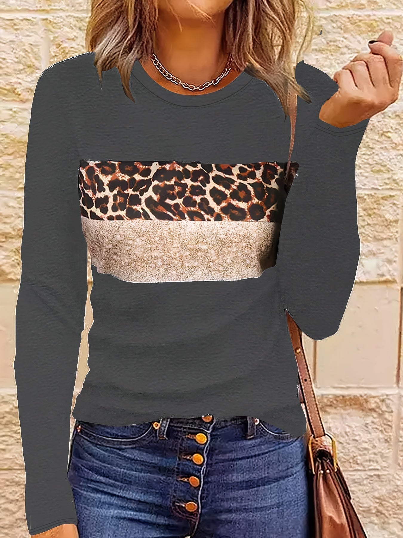 Effortlessly Elegant Shirt with a Timeless Design