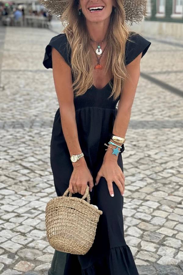 Gracefully Styled Dress for Any Occasion