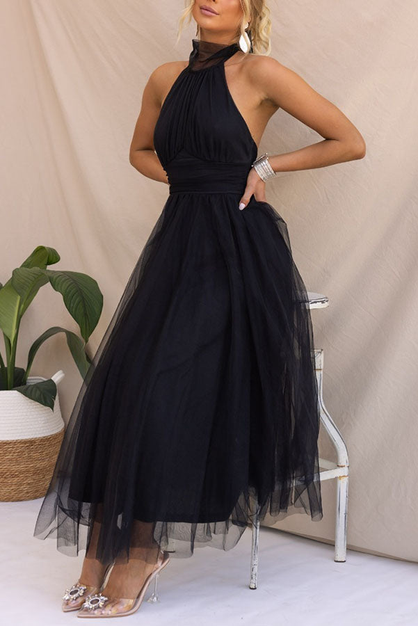 Beautifully Crafted Dress in a Classic Style