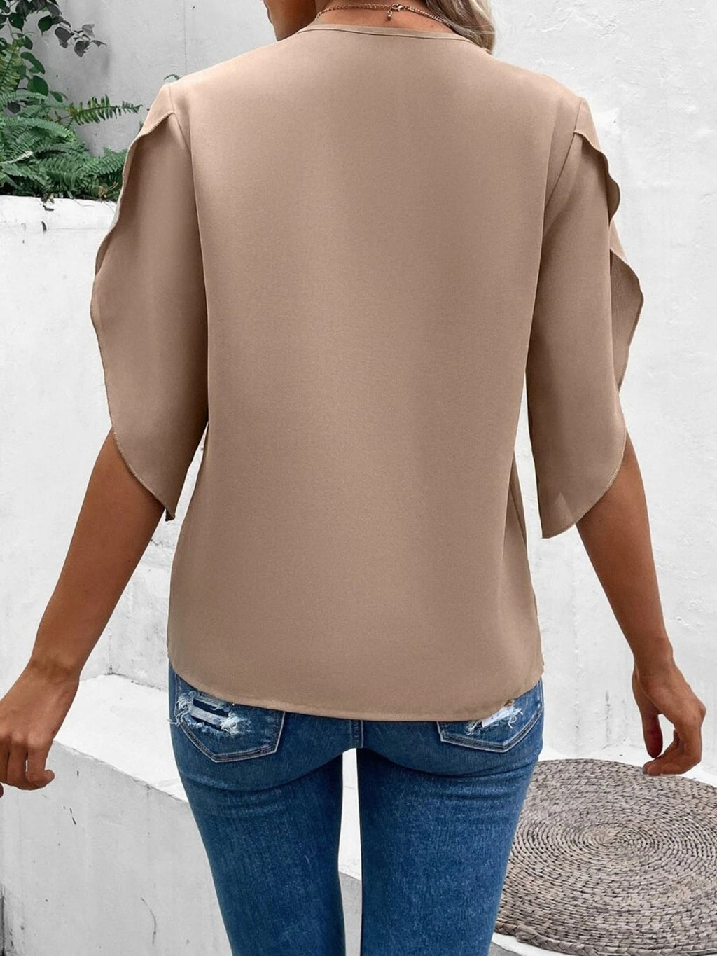 Classic Vintage Blouse with a Flattering Fit