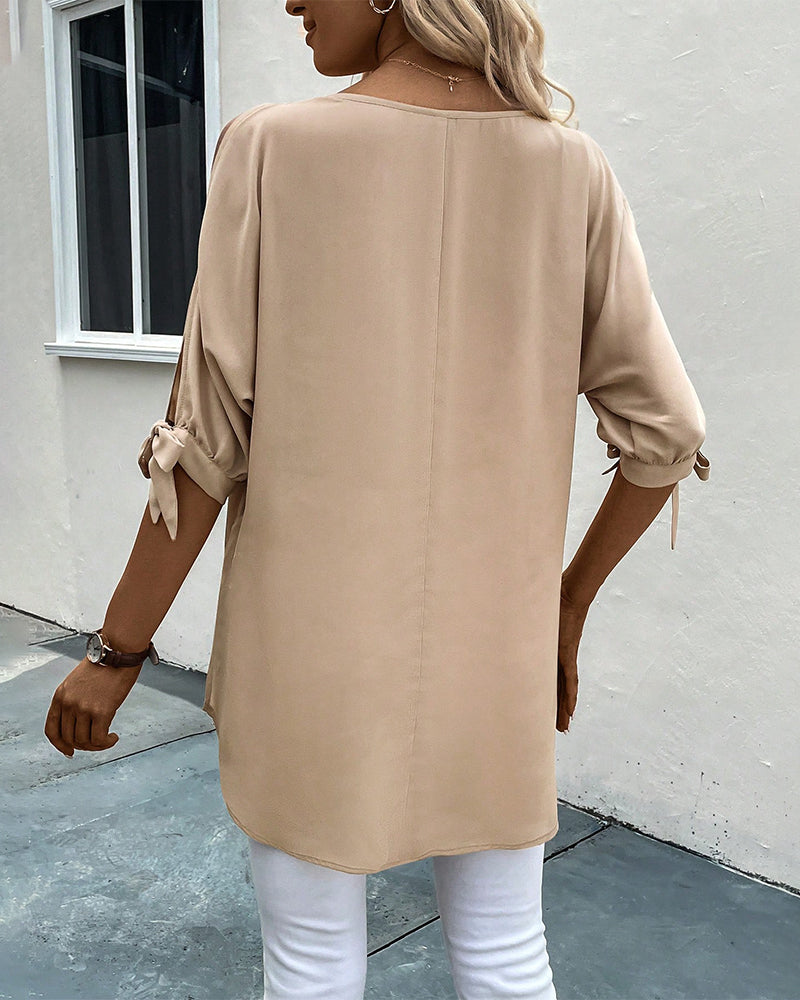 Classic Vintage Blouse with a Flattering Fit