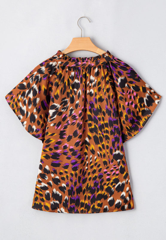 Well Tailored Blouse with a Graceful Silhouette