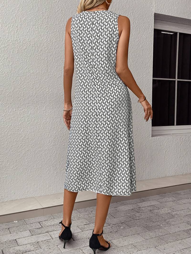 Effortlessly Elegant Dress with a Timeless Design