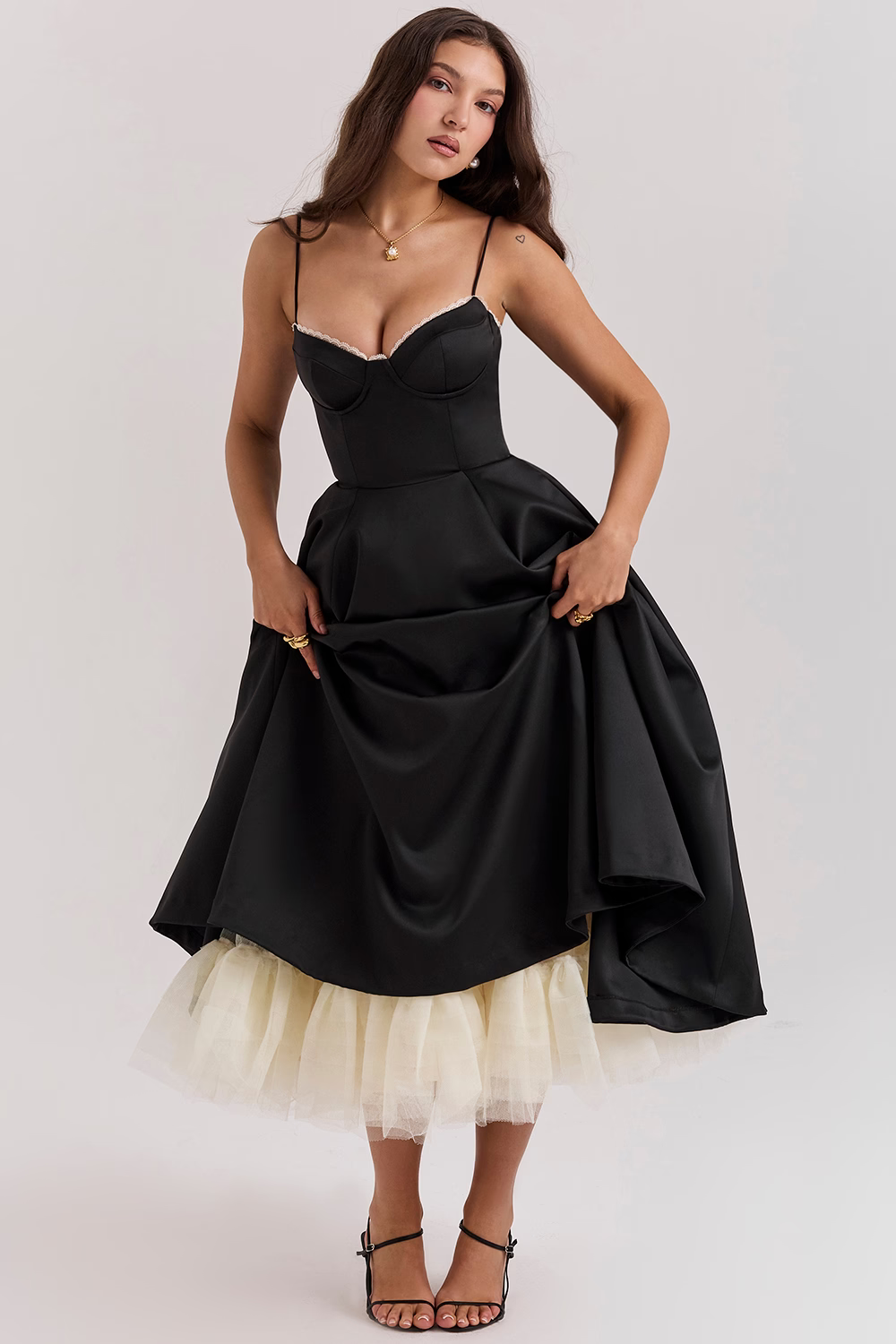 Classic Vintage Dress with a Flattering Fit