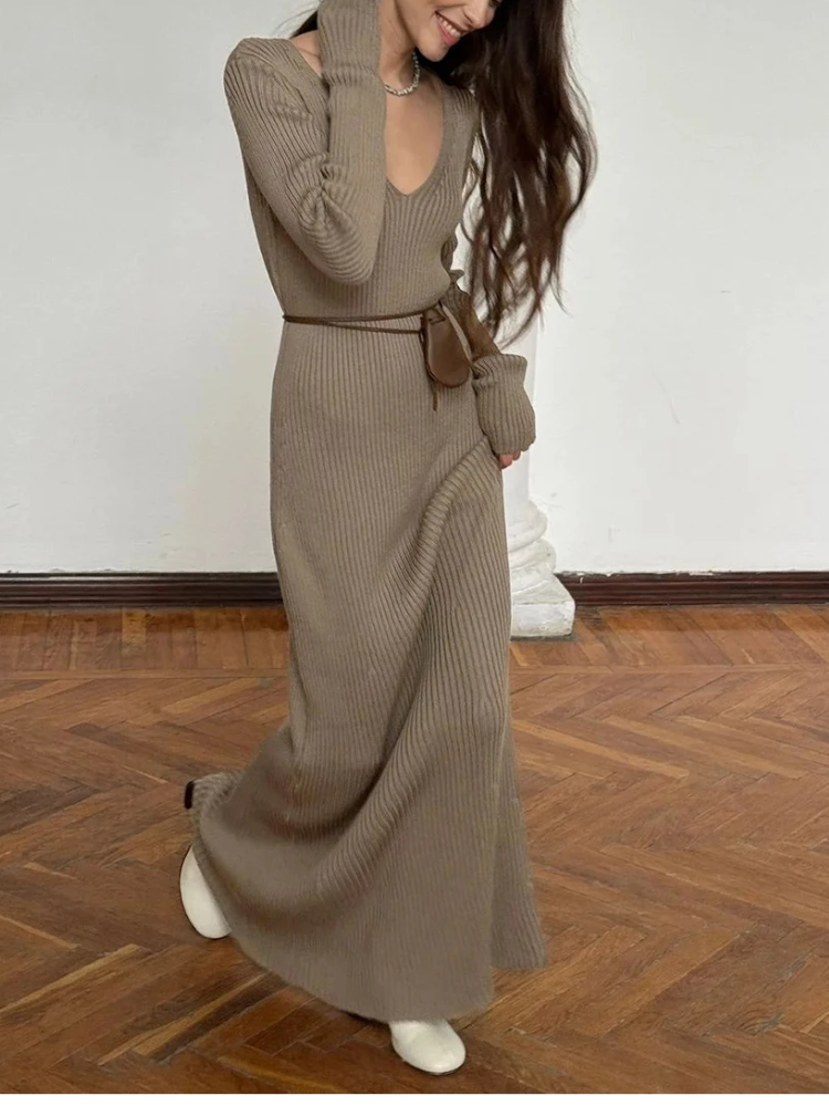 A Vintage Style Dress with Delicate Timeless Details