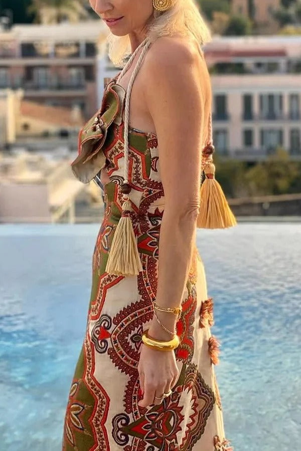 Effortlessly Elegant Dress with a Timeless Design