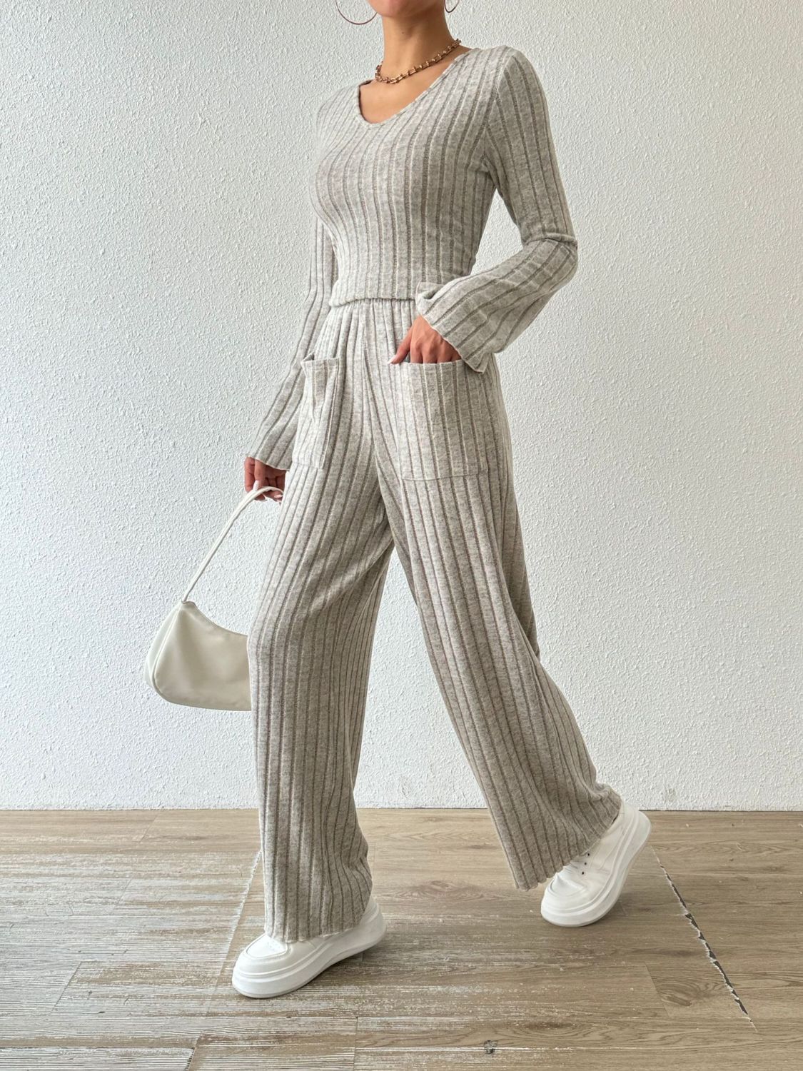 Sophisticated Trousers with a Clean Classic Look