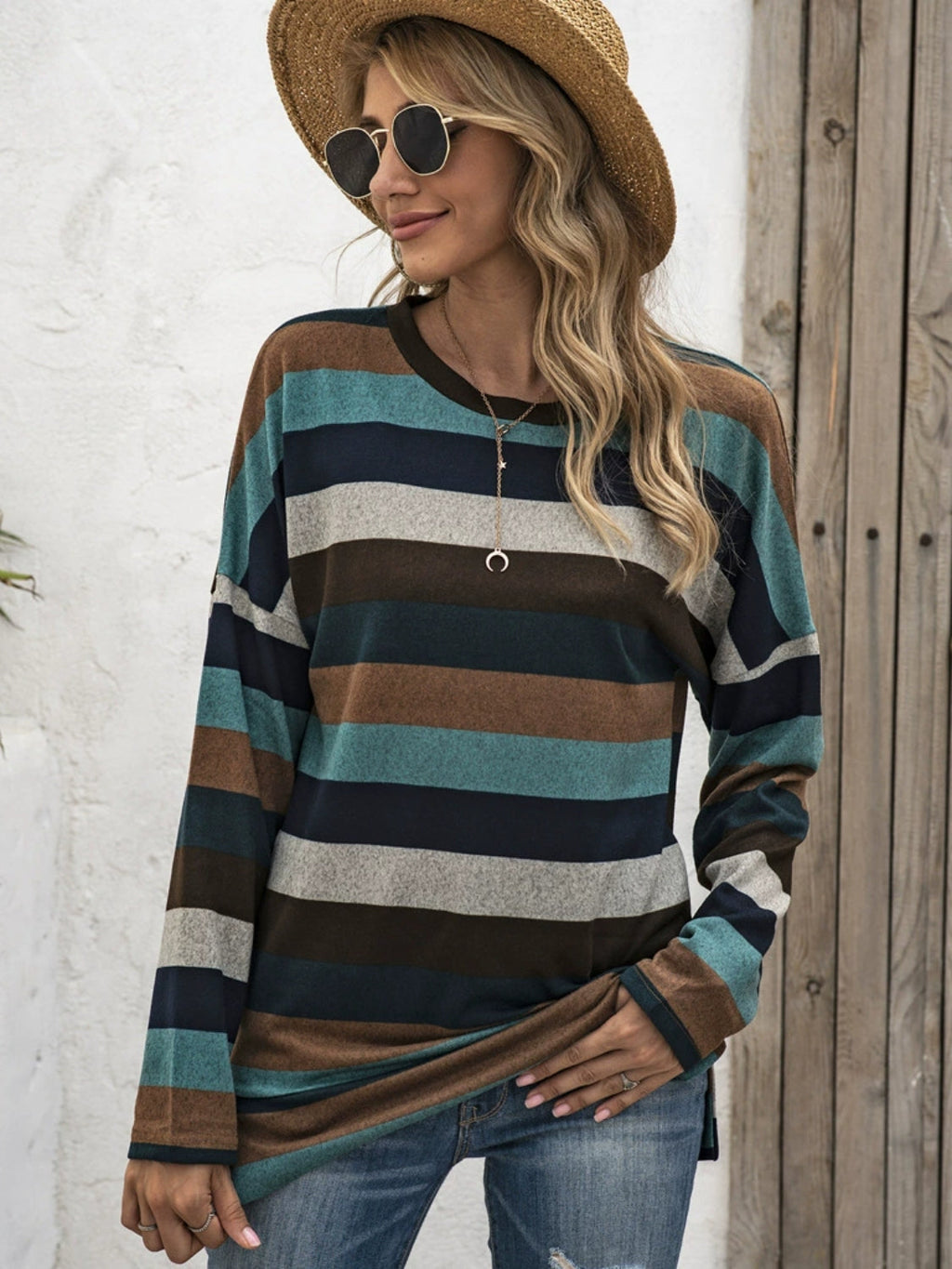 Effortlessly Elegant T-Shirt with a Timeless Design