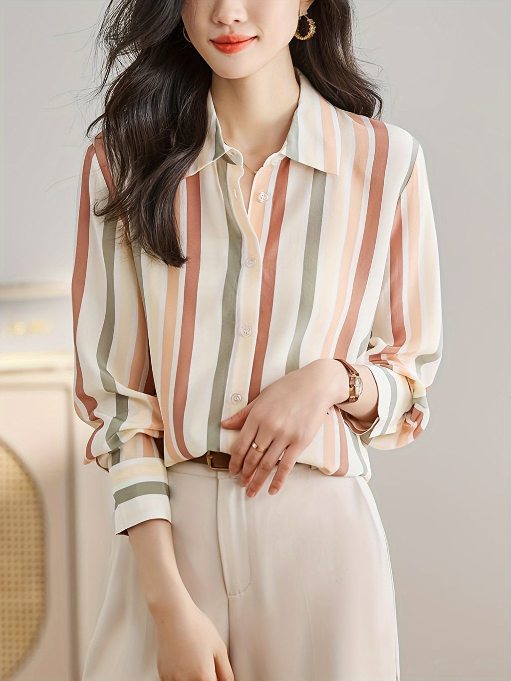 Beautifully Finished Blouse in a Timeless Design