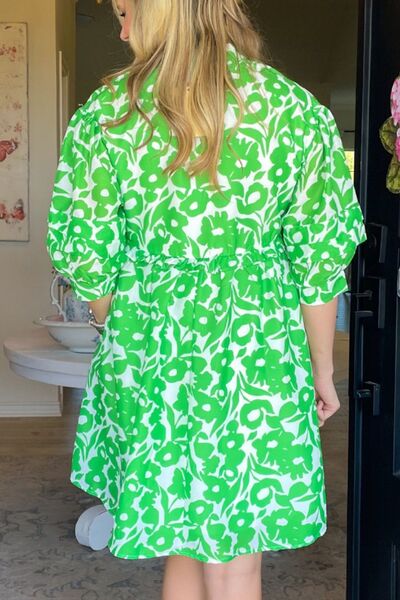 Classic Vintage Dress with a Flattering Fit