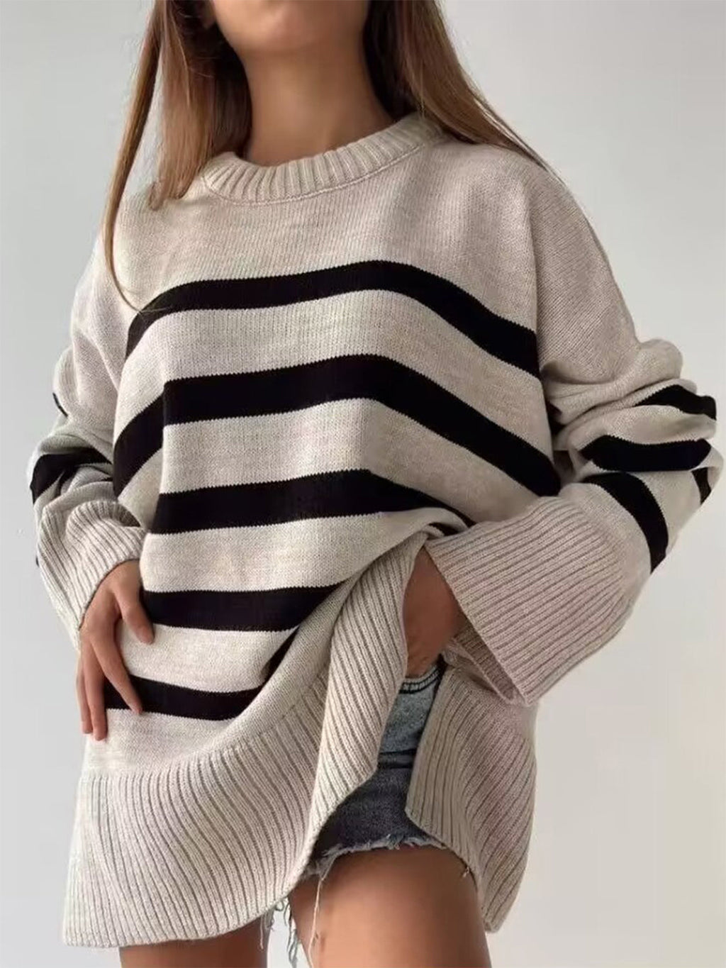 Lidia® | Striped slit sweater with a crew neck