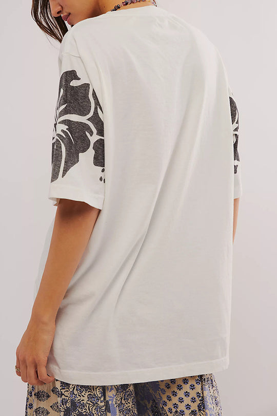 Well Tailored T-Shirt with a Graceful Silhouette
