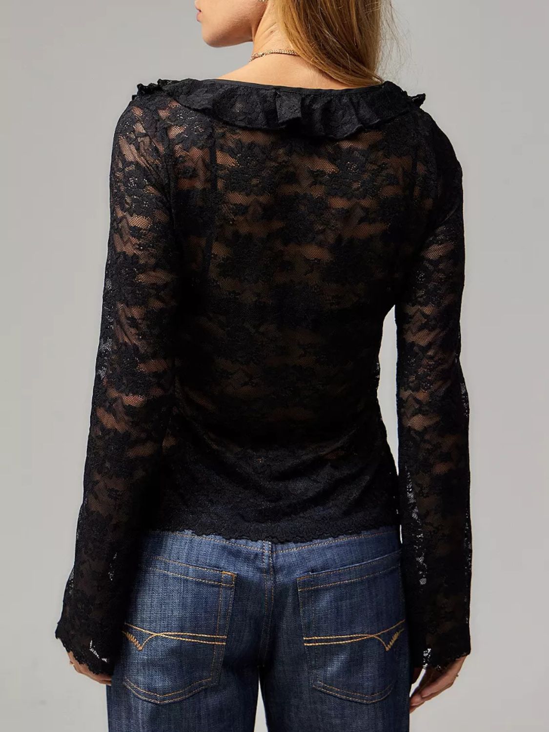 Well Tailored Shirt with a Graceful Silhouette
