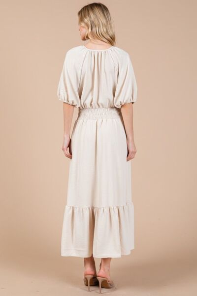 Beautifully Finished Dress in a Timeless Design