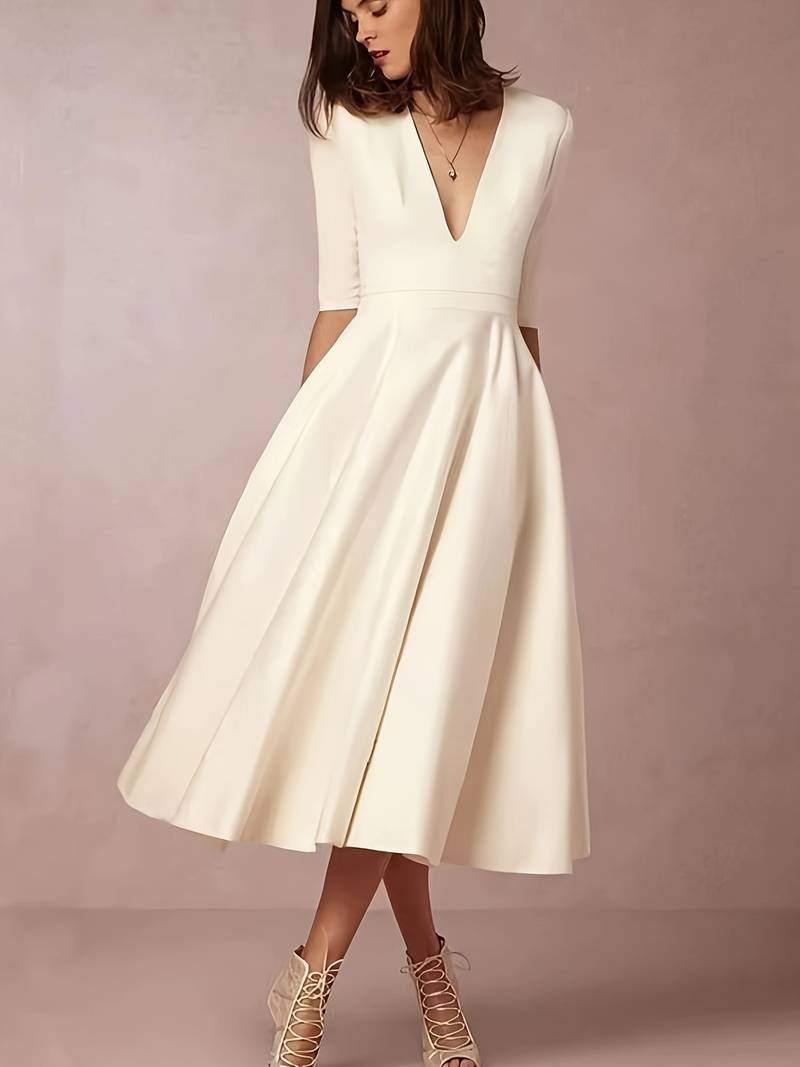 Gracefully Styled Dress for Any Occasion