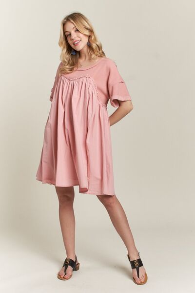 Sophisticated Dress with a Clean Classic Look