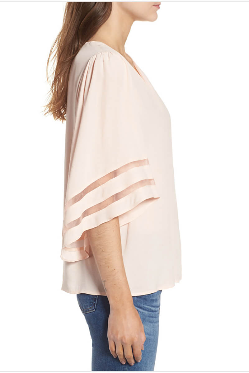 Effortlessly Elegant Blouse with a Timeless Design
