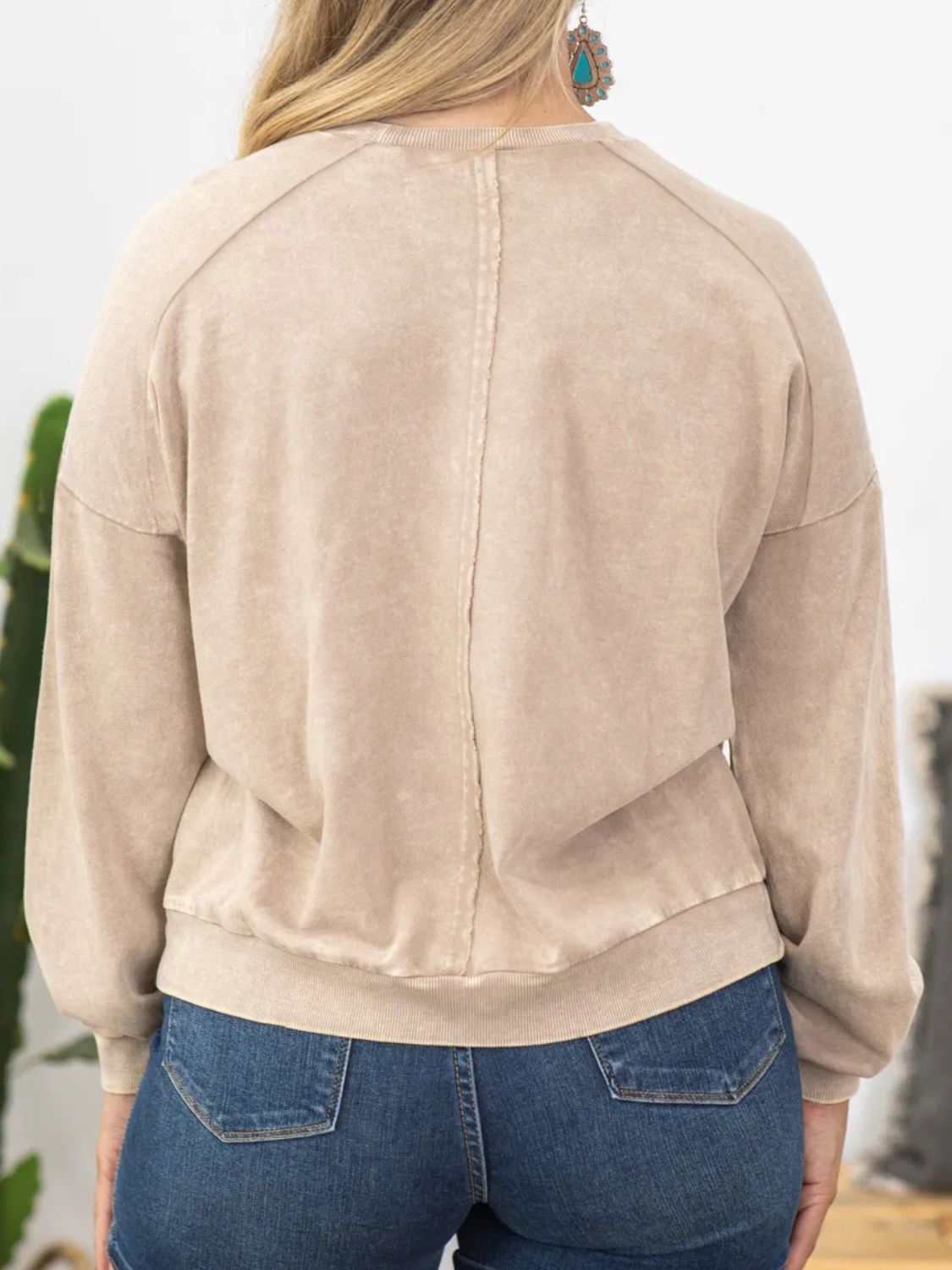 Well Tailored Shirt with a Graceful Silhouette