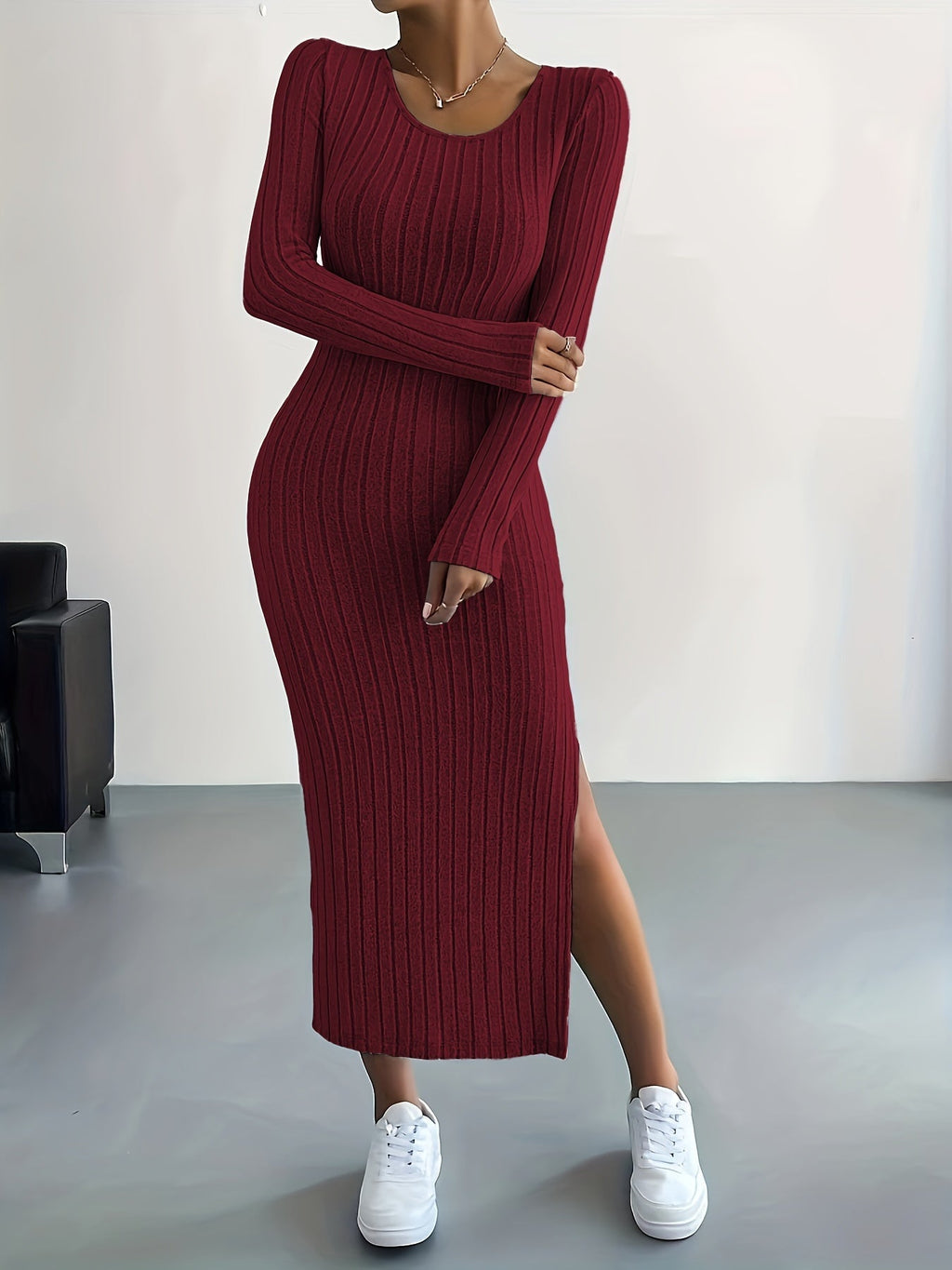 Classic Vintage Dress with a Flattering Fit
