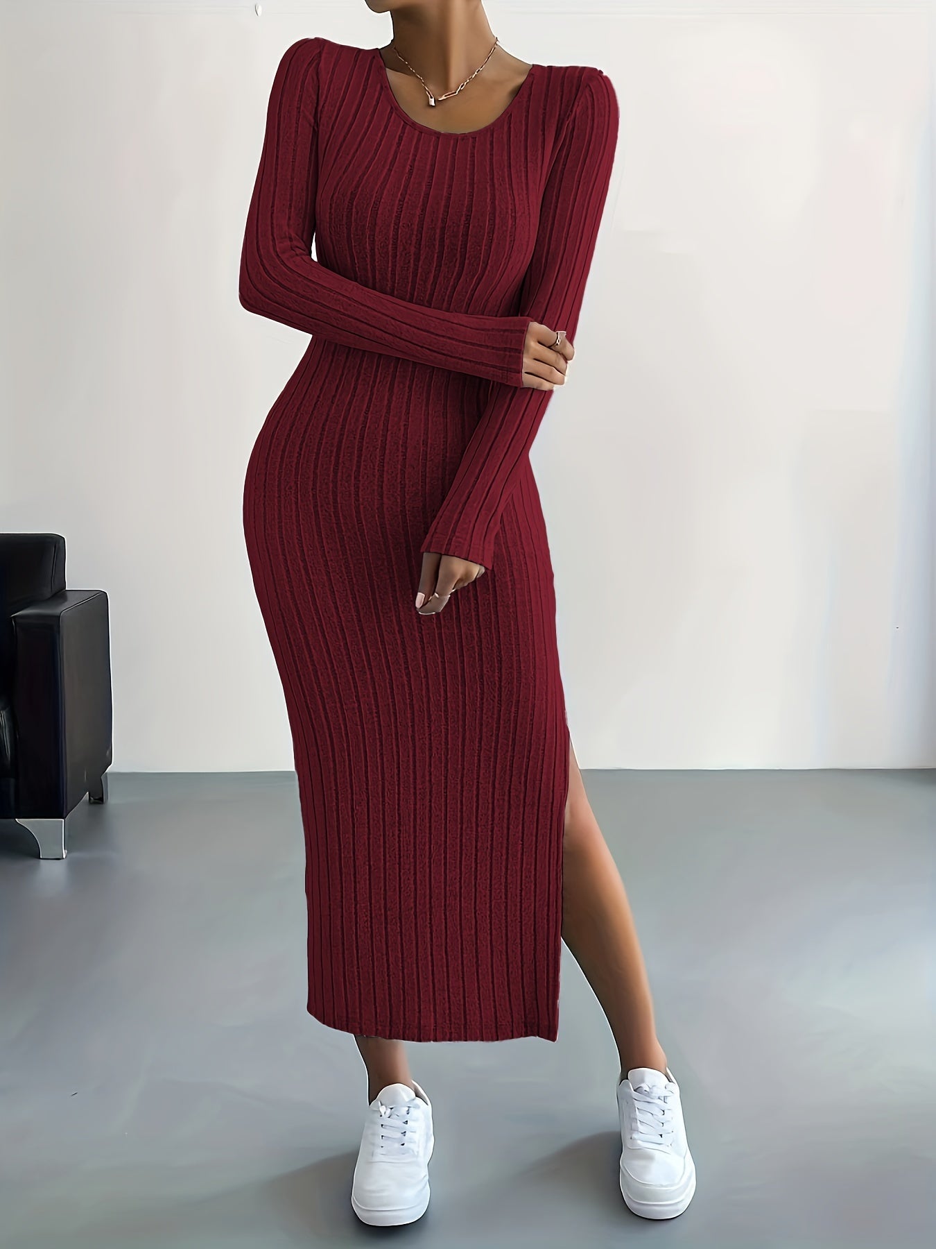 Classic Vintage Dress with a Flattering Fit