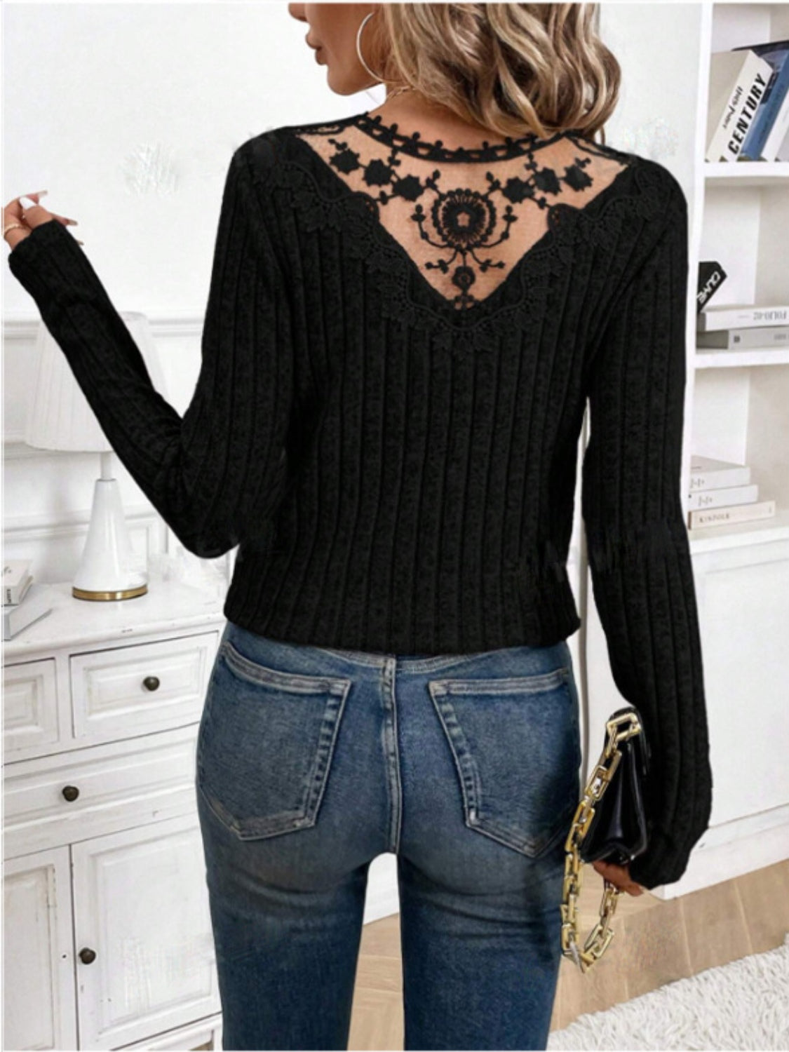 Beautifully Crafted T-Shirt in a Classic Style