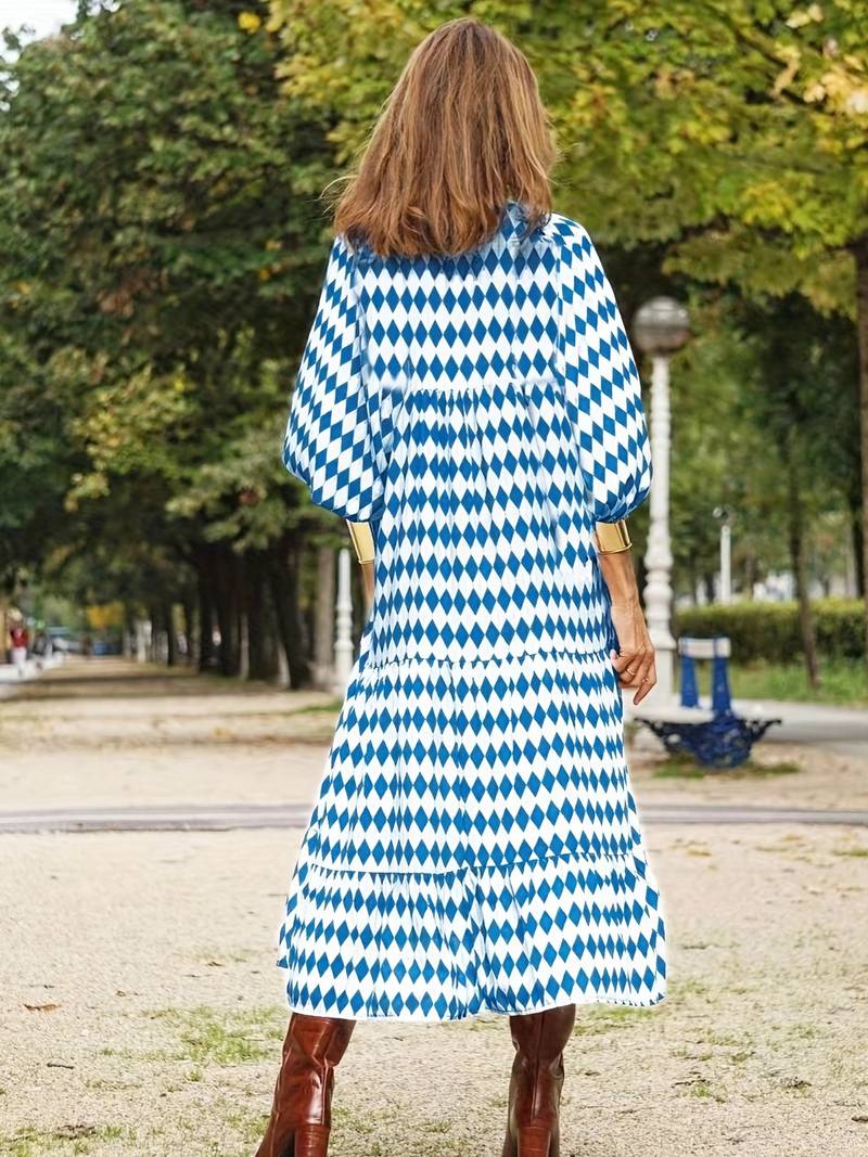 Gracefully Styled Dress for Any Occasion