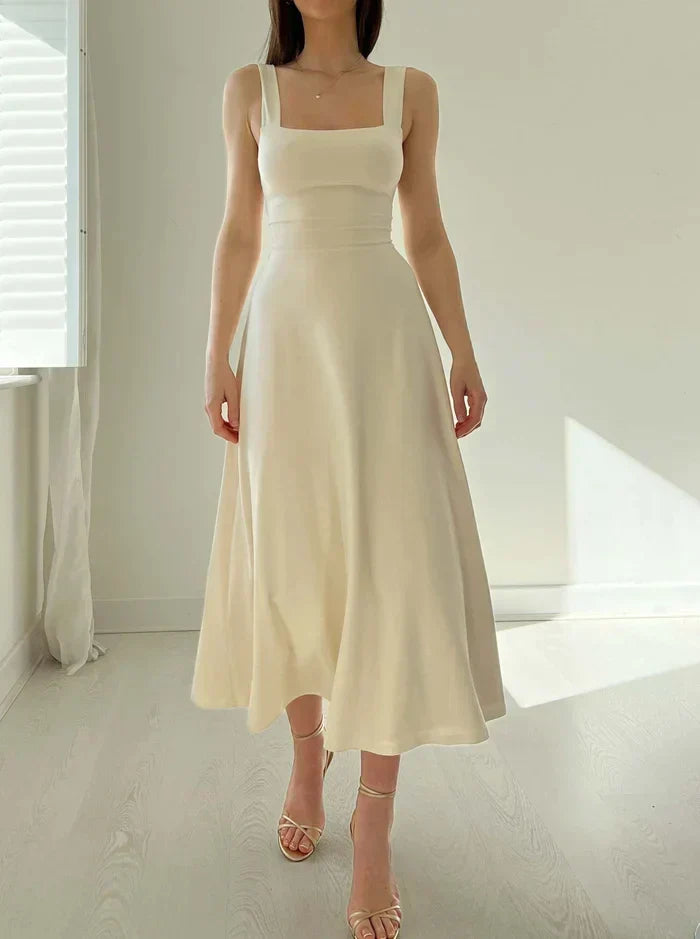 Effortlessly Elegant Dress with a Timeless Design